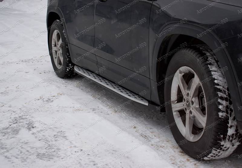   Mercedes GLB (X 247) (9)  -999