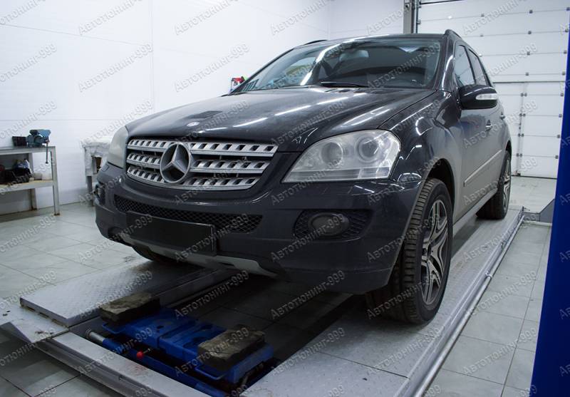   Mercedes M-klass (W 164) (4)  -999