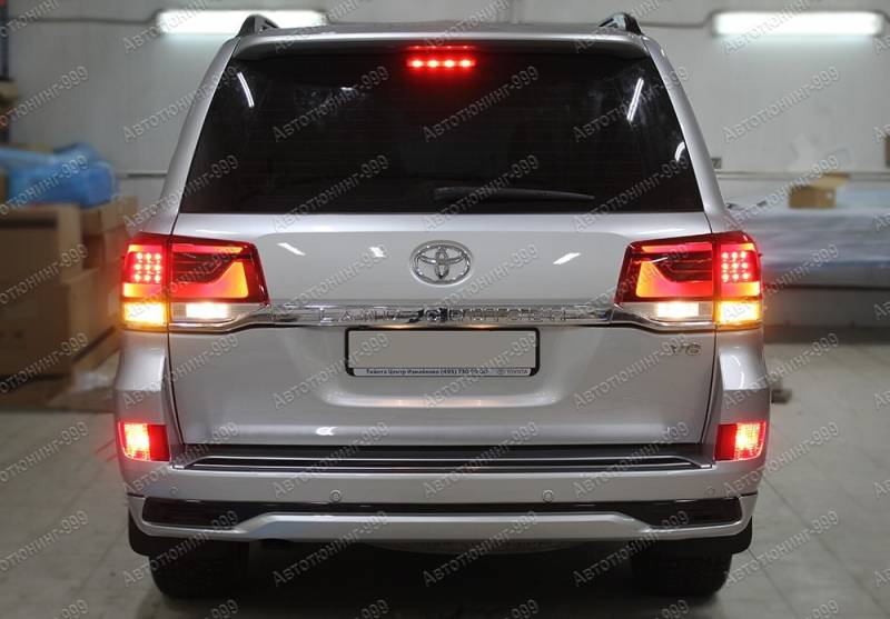  2016 Toyota Land Cruiser 200 (7)  -999