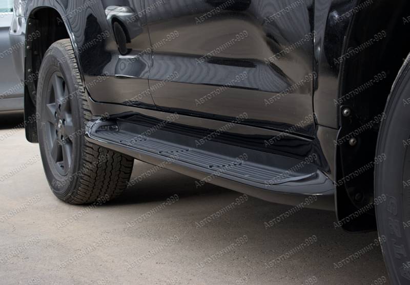   Toyota Land Cruiser 200 (c )  (14)  -999