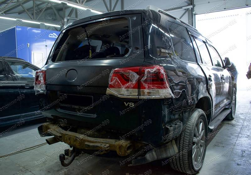  2016 Toyota Land Cruiser 200 (6)  -999