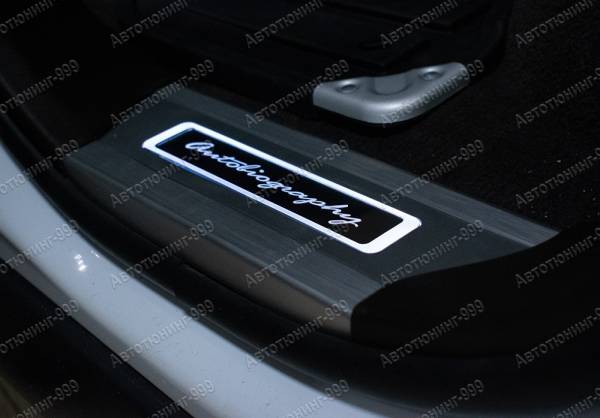   Land Rover /   Range Rover 2013 / 7 / autotuning999.ru