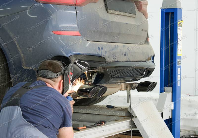    M  BMW X3 (G 01) (19)  -999