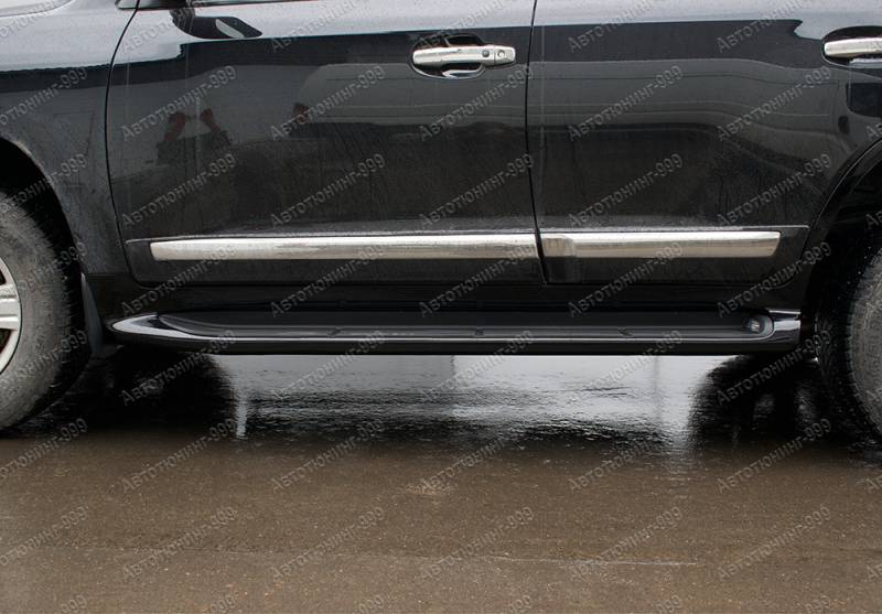   Toyota Land Cruiser 200     (13)  -999