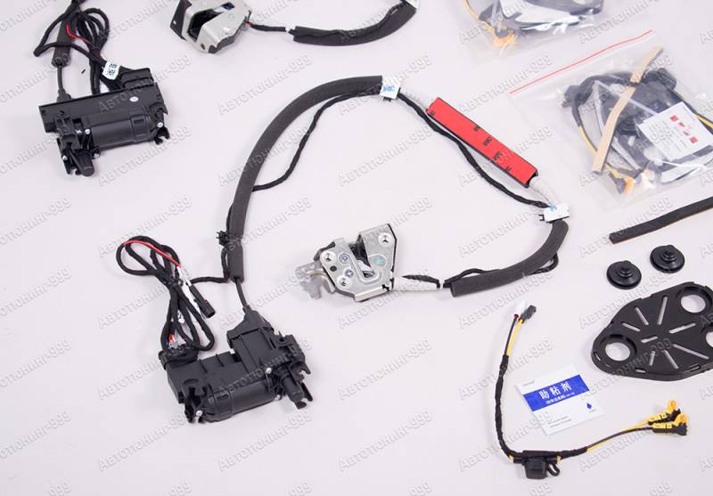    Toyota Land Cruiser Prado 150  (3)  -999