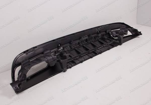  Mercedes-Benz / - C-klass (W205) 2018 / 4 / autotuning999.ru