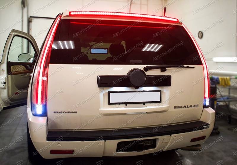   Cadillac Escalade (2006-2014) (6)  -999