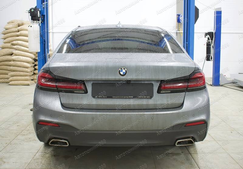 M Performance  BMW 5  G 30  (9)  -999