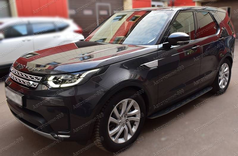   Land Rover Discovery 5 (2)  -999
