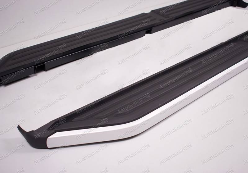   Land Rover Discovery 3    (4)  -999