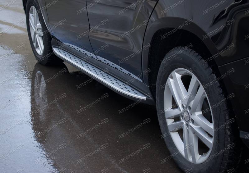   Mercedes GL-klass (X 166)   (15)  -999