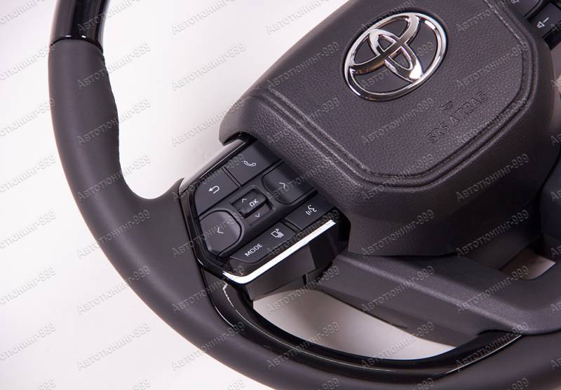   Toyota Land Cruiser 200 (2016)   -   (4)  -999