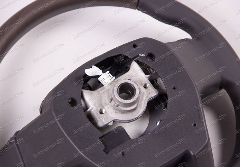   Toyota Land Cruiser 200 (2016)    -   (7)  -999