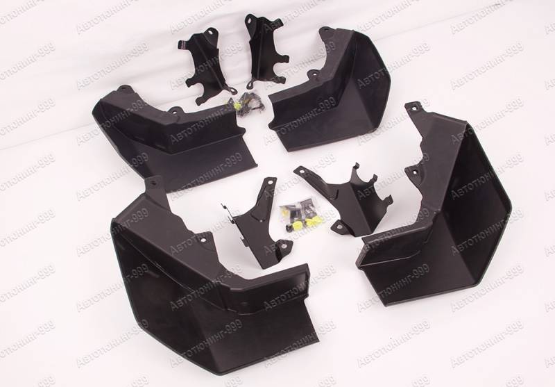   Land Rover Discovery (/ c  ) (4)  -999