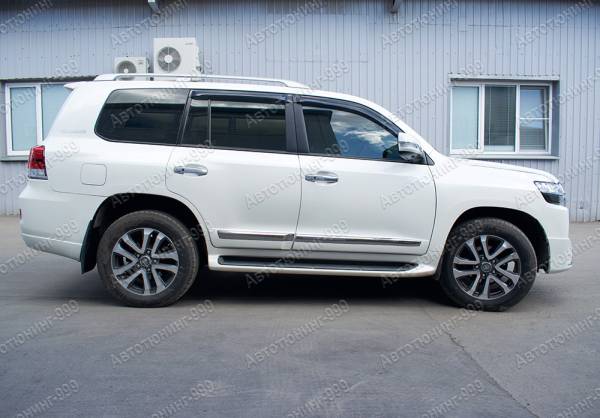  Toyota /  Land Cruiser 200 2012 / 25 / autotuning999.ru