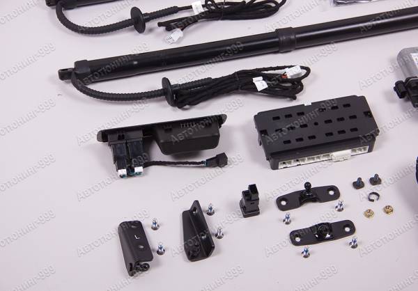     Toyota /  Land Cruiser 300 ###CURR_CATEGORY_MODEL_YEAR### / 7 / autotuning999.ru