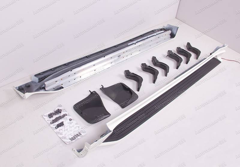   Toyota Land Cruiser 300     (6)  -999