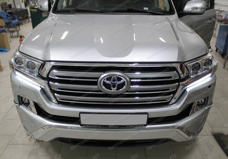  2016 Toyota Land Cruiser 200 (5)  -999