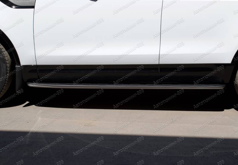   Land Rover Discovery 5 (11)  -999