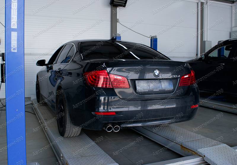   BMW 5 series (F 10) Style G30 (5)  -999